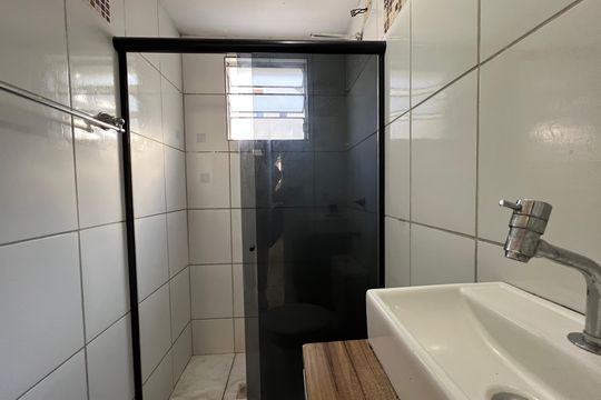 Banheiro Social de apartamento para alugar com 2 quartos, 50m² em Cabral, Contagem