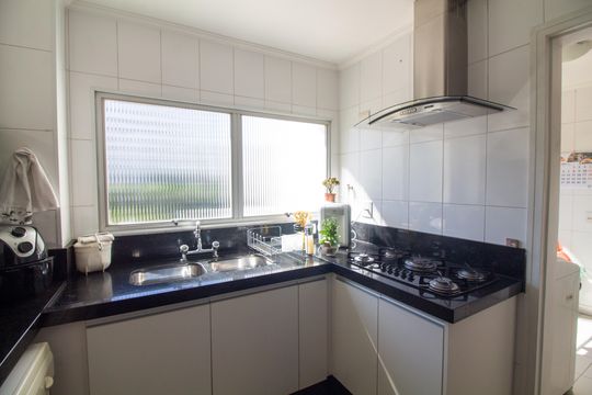 Cozinha de apartamento à venda com 3 quartos, 189m² em Campo Belo, São Paulo