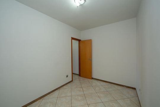 QUARTO3 de apartamento à venda com 3 quartos, 162m² em Sagrada Família, Belo Horizonte