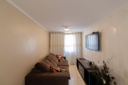 Apartamento à venda com 2 quartos, 58m² em Conjunto Residencial José Bonifácio, São Paulo
