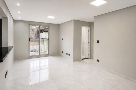 Sala de apartamento para alugar com 2 quartos, 45m² em Parque Cisper, São Paulo
