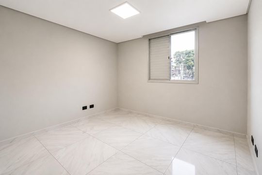 Quarto 1 de apartamento para alugar com 2 quartos, 45m² em Parque Cisper, São Paulo