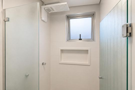Banheiro de apartamento para alugar com 2 quartos, 45m² em Parque Cisper, São Paulo
