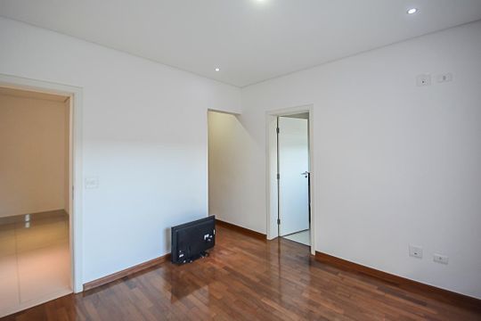 Suíte 2 de casa de condomínio à venda com 3 quartos, 492m² em Parque Terra Nova Ii, São Bernardo do Campo
