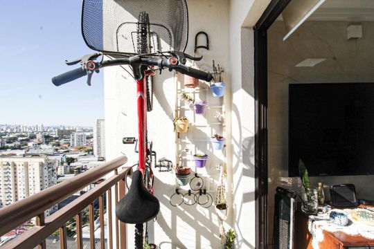 Sacada de apartamento à venda com 4 quartos, 93m² em Barra Funda, São Paulo