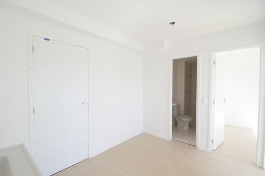 Sala e Cozinha de apartamento à venda com 2 quartos, 29m² em Jardim Jaragua (sao Domingos), São Paulo