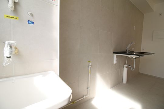 Área de Serviço de apartamento para alugar com 2 quartos, 50m² em Barra Olímpica, Rio de Janeiro