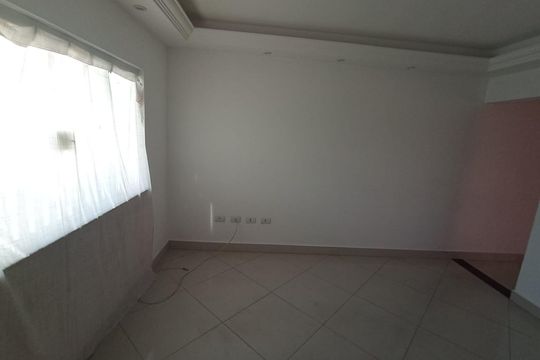 Sala de casa à venda com 2 quartos, 100m² em Jardim Utinga, Santo André