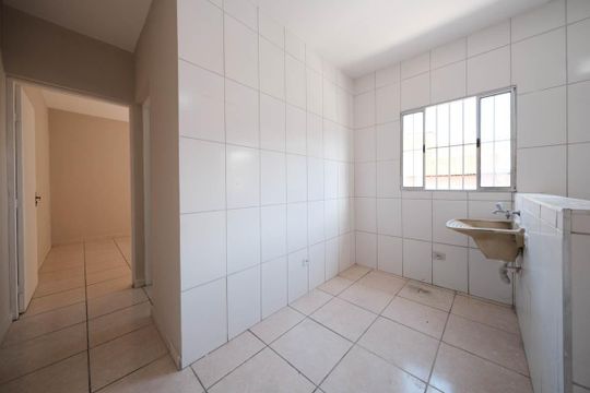 Cozinha e Área de Serviço de casa para alugar com 1 quarto, 58m² em Parque Cisper, São Paulo
