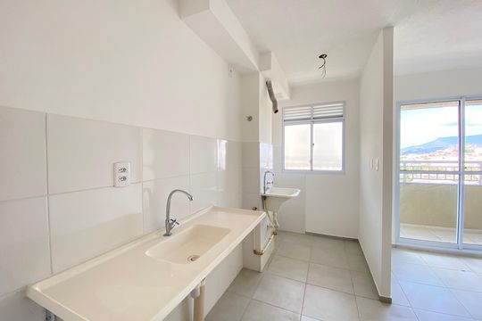 Apartamento para alugar com 2 quartos, 44m² em Del Castilho, Rio de Janeiro