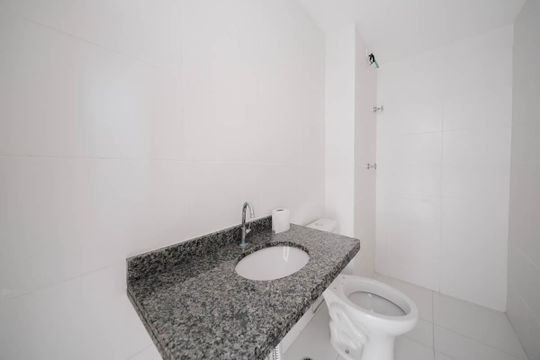 Banheiro de apartamento à venda com 2 quartos, 36m² em Vila Ré, São Paulo