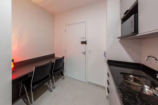 Cozinha de apartamento à venda com 1 quarto, 27m² em Vila Olímpia, São Paulo