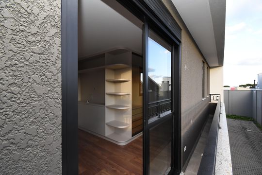Sacada da Suíte de casa de condomínio para alugar com 3 quartos, 180m² em Bacacheri, Curitiba