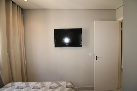 Quarto 2 de apartamento para alugar com 2 quartos, 36m² em Vila Diva, São Paulo