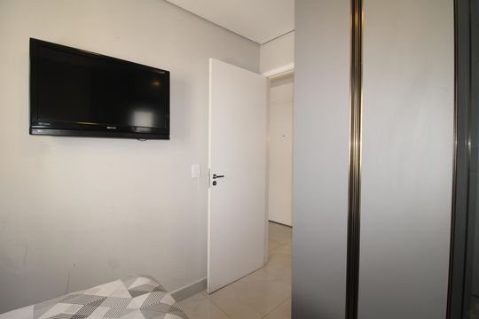 Quarto 2 de apartamento para alugar com 2 quartos, 36m² em Vila Diva, São Paulo
