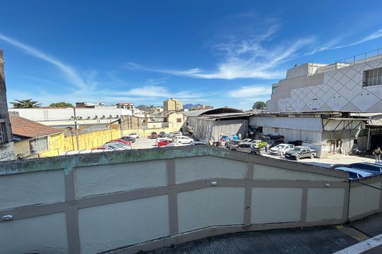 Vista do Quarto 2 de apartamento para alugar com 2 quartos, 55m² em Madureira, Rio de Janeiro