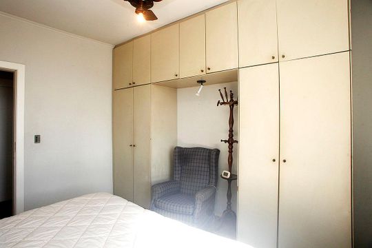 Quarto  de apartamento para alugar com 3 quartos, 134m² em Independência, Porto Alegre