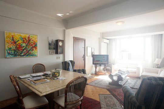 Sala de apartamento para alugar com 3 quartos, 134m² em Independência, Porto Alegre