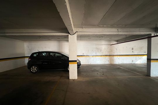 Garagem de apartamento à venda com 2 quartos, 93m² em Castelo, Belo Horizonte