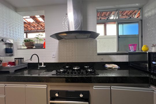 Cozinha de apartamento à venda com 2 quartos, 93m² em Castelo, Belo Horizonte