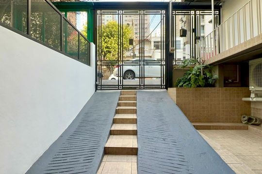 Garagem de casa à venda com 3 quartos, 180m² em Vila Clementino, São Paulo