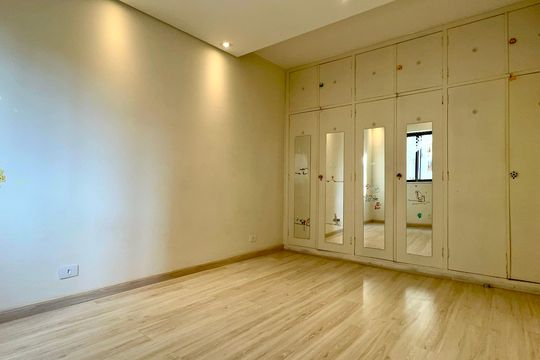 Quarto 2 de casa à venda com 3 quartos, 180m² em Vila Clementino, São Paulo