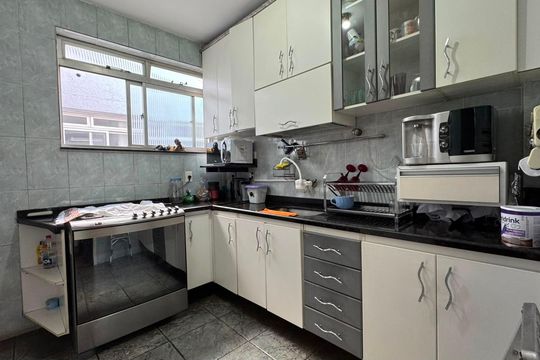 Cozinha de apartamento à venda com 4 quartos, 260m² em Cidade Nova, Belo Horizonte