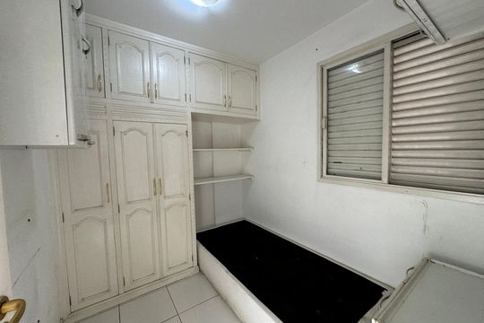 Quarto de Serviço de apartamento à venda com 3 quartos, 162m² em Alphaville, Barueri