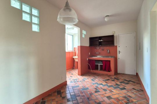 Cozinha de apartamento para alugar com 3 quartos, 86m² em Cruzeiro, Belo Horizonte