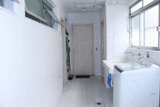 Área de serviço de apartamento para alugar com 4 quartos, 240m² em Consolação, São Paulo