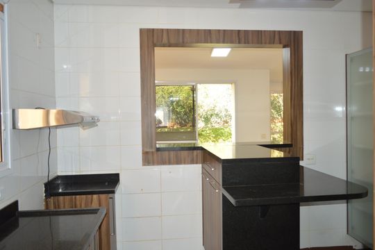 Cozinha de casa de condomínio para alugar com 3 quartos, 222m² em Bonfim Paulista, Ribeirão Preto