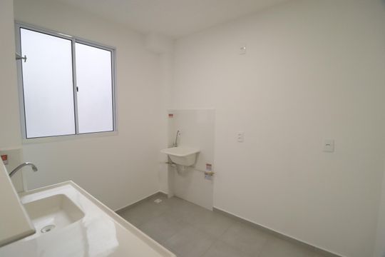 Cozinha de apartamento para alugar com 2 quartos, 42m² em Jardim Patricia, Uberlândia