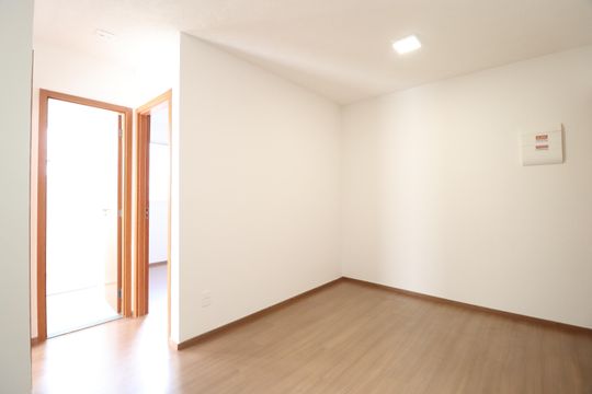 Sala de apartamento para alugar com 2 quartos, 42m² em Jardim Patricia, Uberlândia