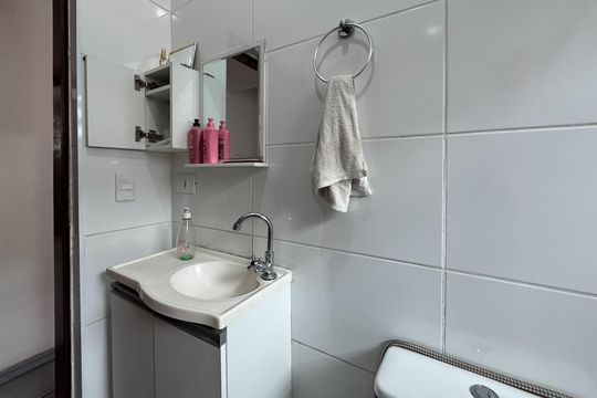 Banheiro Social de casa à venda com 2 quartos, 112m² em Alto Industrial, São Bernardo do Campo