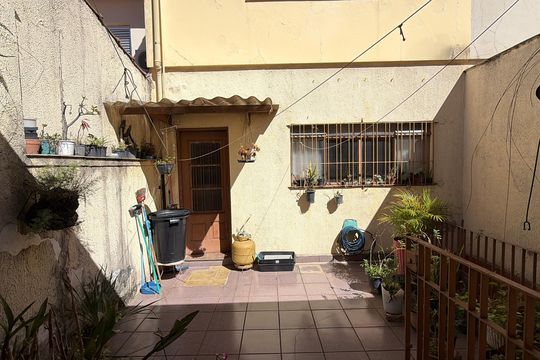 Casa à venda com 3 quartos, 196m² em Vila Bertioga, São Paulo