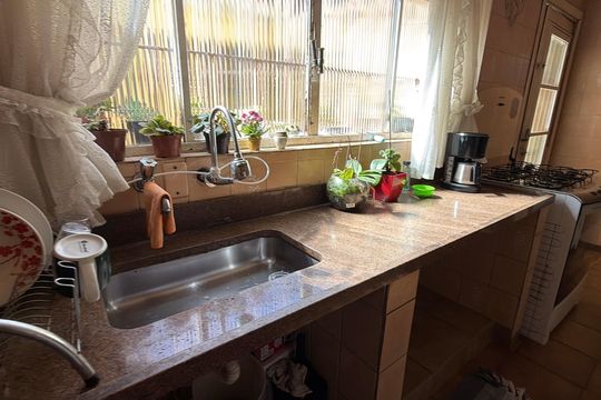 Casa à venda com 3 quartos, 196m² em Vila Bertioga, São Paulo
