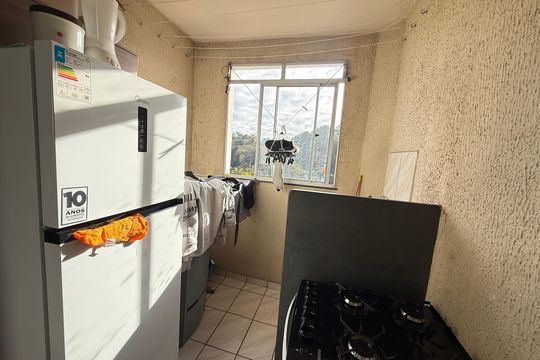 Cozinha e Área de Serviço de apartamento à venda com 2 quartos, 44m² em Parque Maracana, Contagem