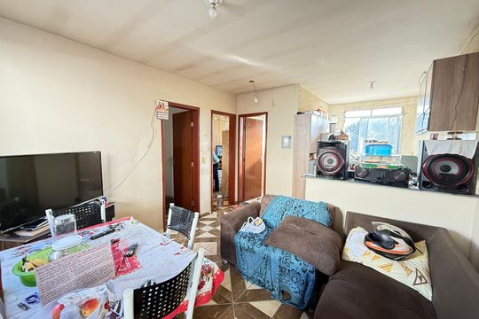 Apartamento à venda com 2 quartos, 44m² em Parque Maracana, Contagem