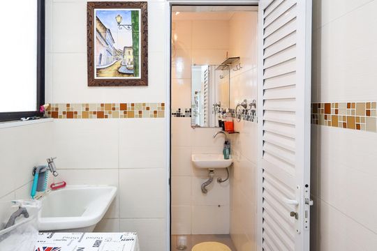 Área de Serviço de apartamento à venda com 2 quartos, 70m² em Vila Campo Grande, São Paulo