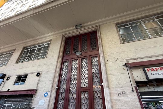 Kitnet/Studio para alugar com 1 quarto, 33m² em Santa Ifigênia, São Paulo