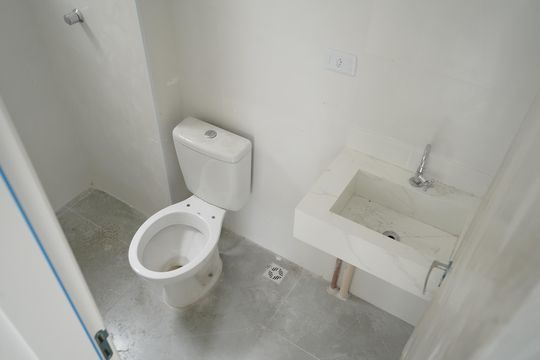 Banheiro de apartamento à venda com 2 quartos, 50m² em Vila Formosa, São Paulo