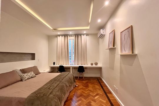 Apartamento à venda com 3 quartos, 140m² em Copacabana, Rio de Janeiro