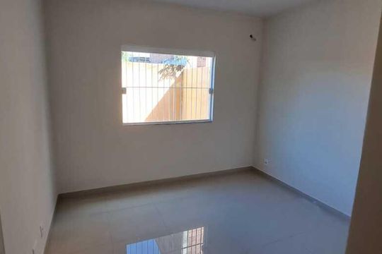 Quarto 1 de casa de condomínio para alugar com 2 quartos, 100m² em Coelho, São Gonçalo