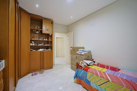 Quarto de casa para alugar com 3 quartos, 200m² em Vila Marieta, São Paulo
