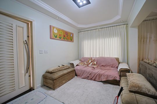 Casa para alugar com 3 quartos, 200m² em Vila Marieta, São Paulo