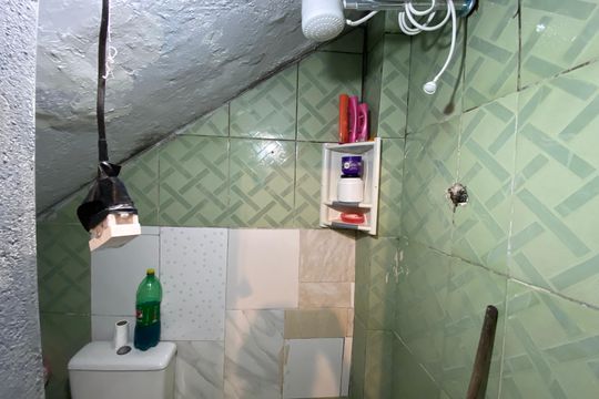 Banheiro de serviço de casa à venda com 7 quartos, 100m² em Jardim Jaqueline (zona Oeste), São Paulo