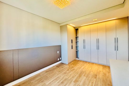 Suíte 1 de apartamento para alugar com 2 quartos, 112m² em Alphaville, Barueri
