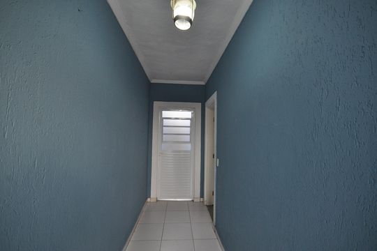 Hall de entrada de casa à venda com 3 quartos, 145m² em Parada Inglesa, São Paulo
