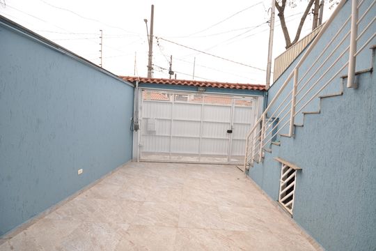 Garagem de casa à venda com 3 quartos, 145m² em Parada Inglesa, São Paulo