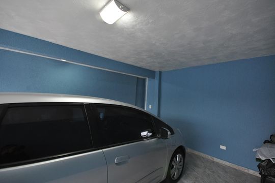 Garagem de casa à venda com 3 quartos, 145m² em Parada Inglesa, São Paulo